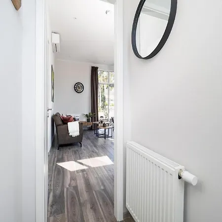 Luxury Near Veluwe Park, Cleaning Included Дом отдыха