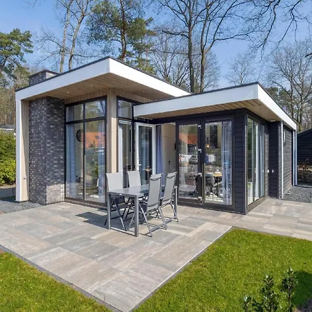 Luxury Near Veluwe Park, Cleaning Included Хундерло