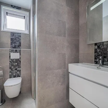 Luxury Near Veluwe Park, Cleaning Included Дом отдыха